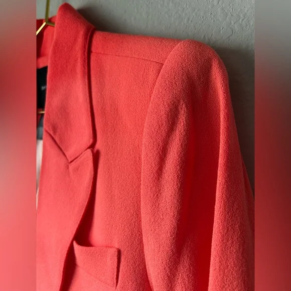 SMYTHE | Tailored Blazer in Neon Tangerine - Picture 4 of 8